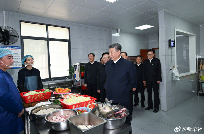 习近平在湖北考察调研-第8张图片-沐栀生活网